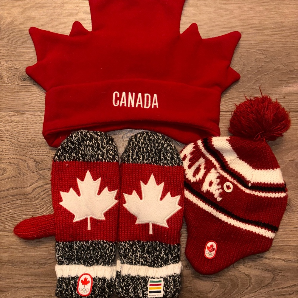 Canada Olympic Weather Gear 3-Piece Red & White Hat & Mitten Set